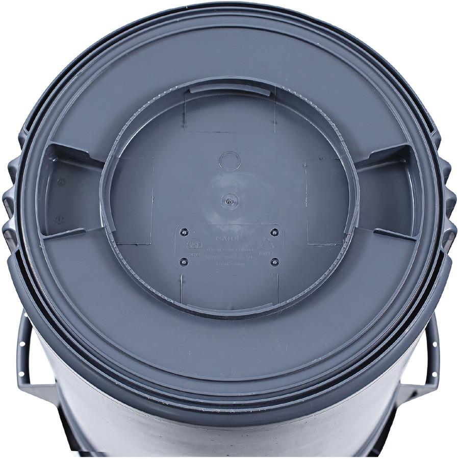 Genuine Joe 44-gallon Heavy-duty Trash Container - 44 gal Capacity - Heavy Duty, Handle - 24" Height x 31.5" Width x 24" Depth - Gray - 4 / Carton. Picture 4