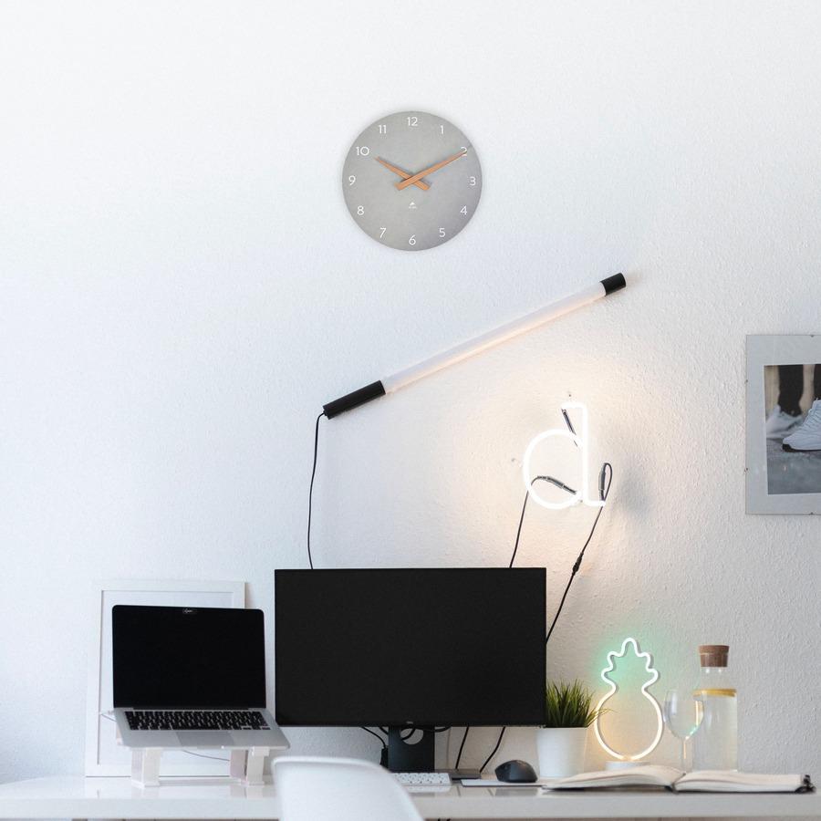 Alba Hormilena Wall Clock - Analog - Quartz. Picture 7