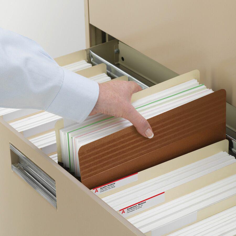 Smead Easy Grip Straight Tab Cut Legal Recycled File Pocket - 8 1/2" x 14" - 3 1/2" Expansion - Pressboard - Redrope - 30% Recycled - 25 / Box. Picture 6