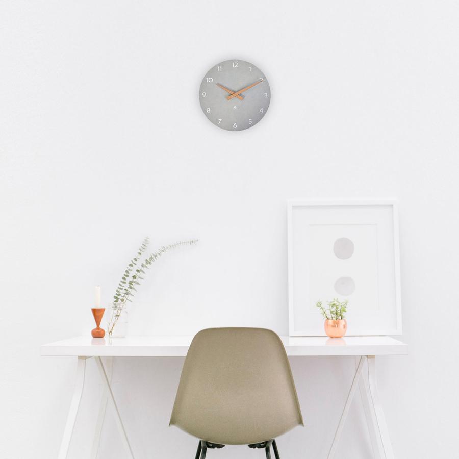 Alba Hormilena Wall Clock - Analog - Quartz. Picture 2