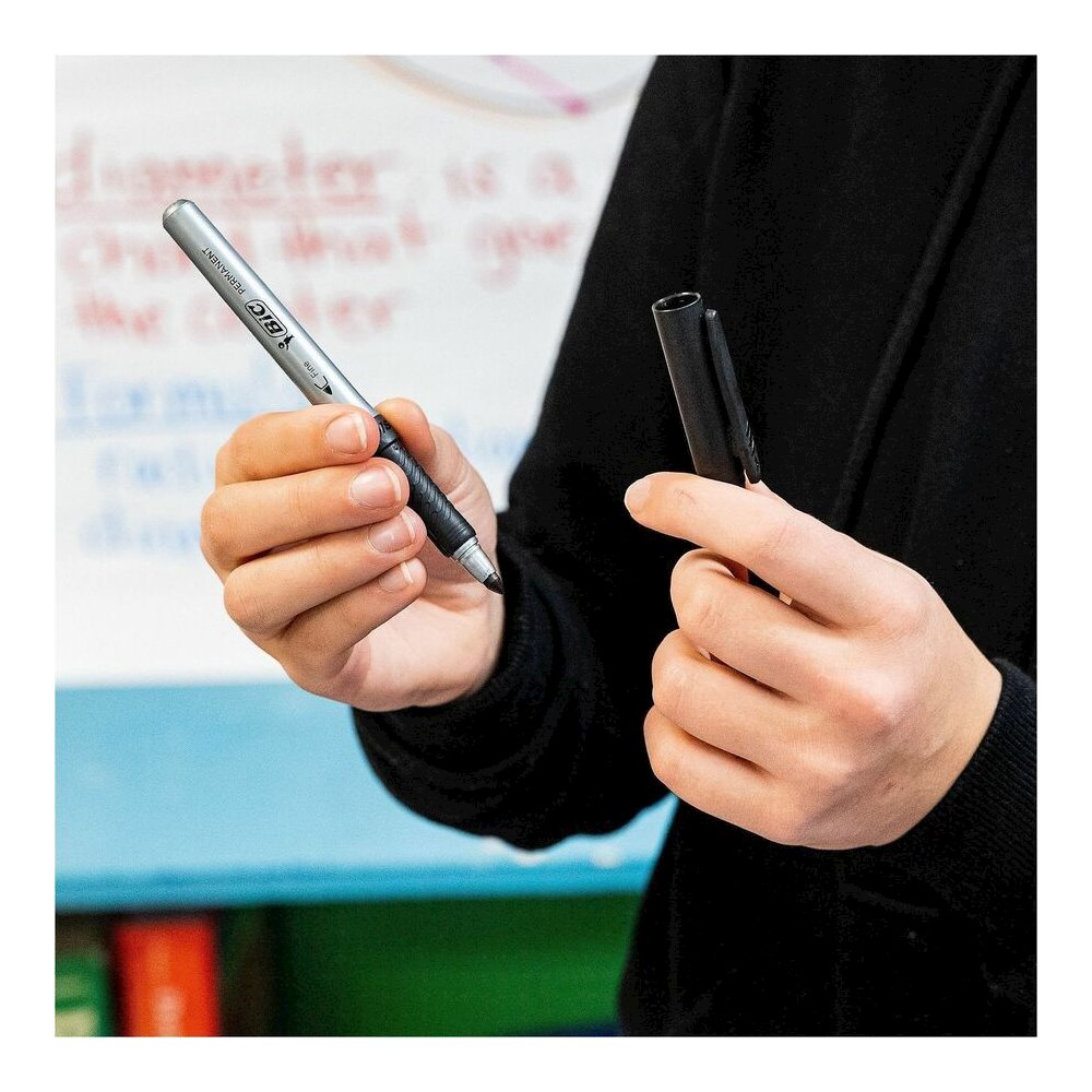BIC Mark-it Fine Point Permanent Markers - Retractable - Black Ink - Silver Barrel - 1 Dozen/Box - 18 / Carton. Picture 3