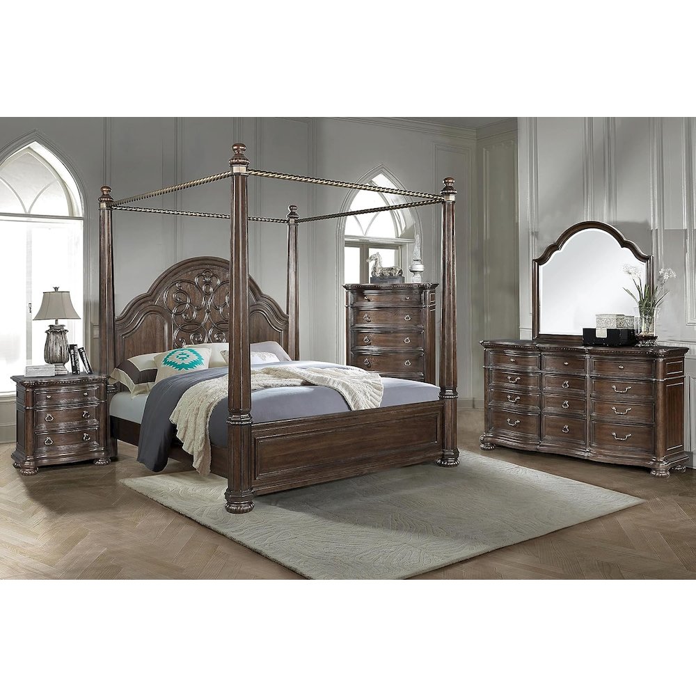 Tuscany Dresser. Picture 2