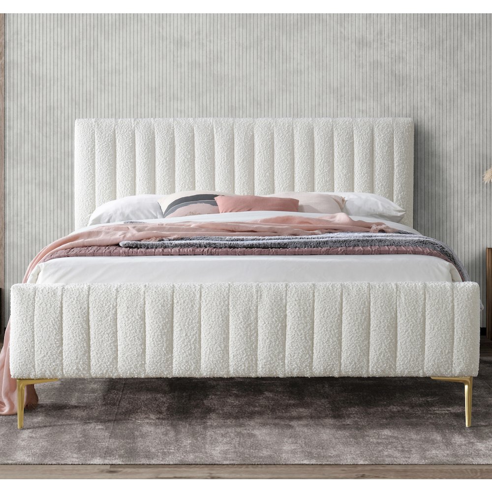 Julia Wood and Fabric Upholstered Queen Platform Bed in White Boucle. Picture 6