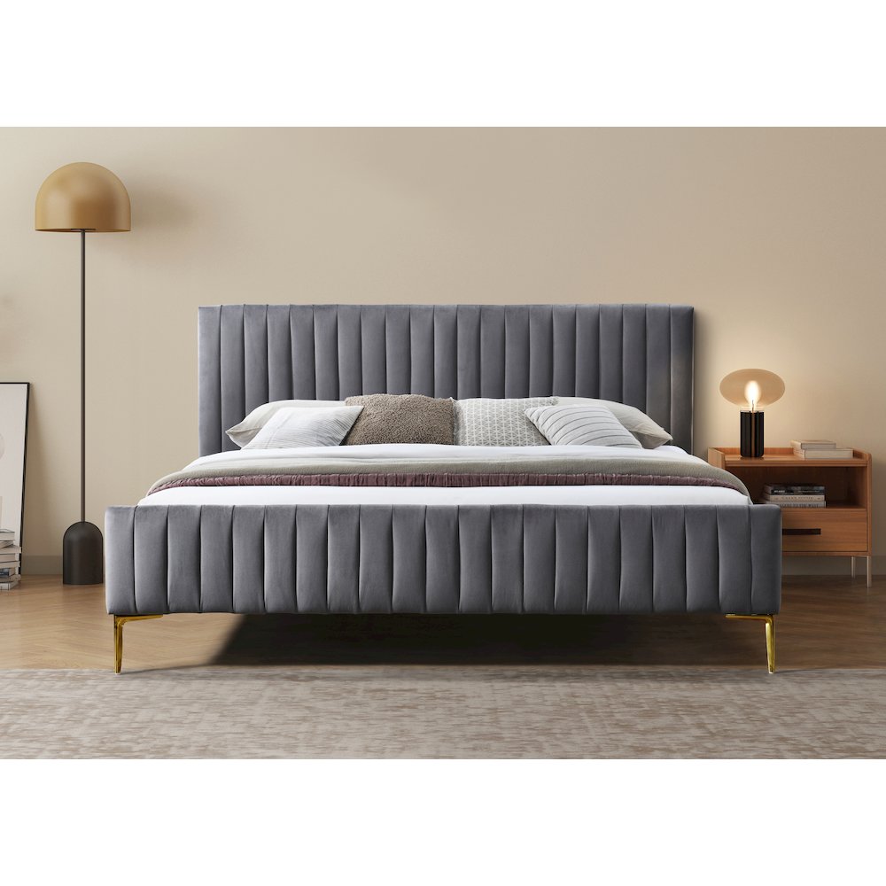 Julia Upholstered Contemporary Fabric King Platform Bed in Charcoal. Picture 4