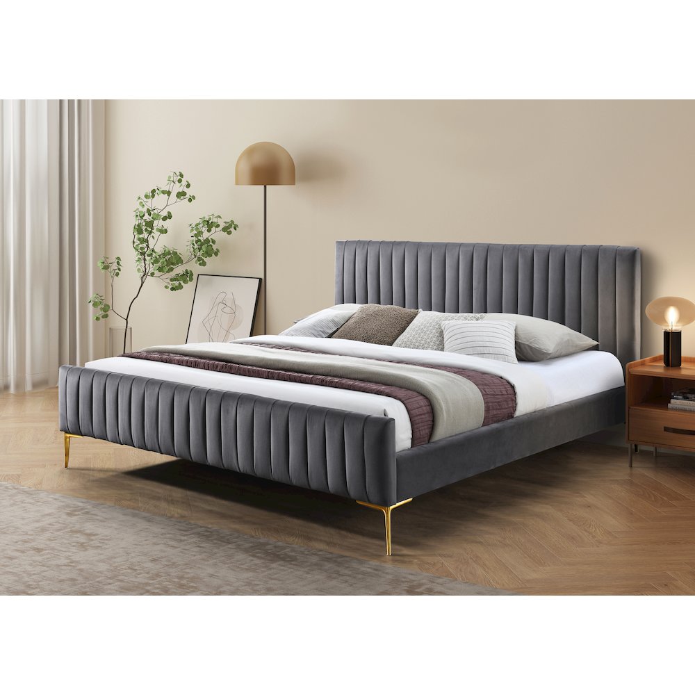 Julia Upholstered Contemporary Fabric King Platform Bed in Charcoal. Picture 5