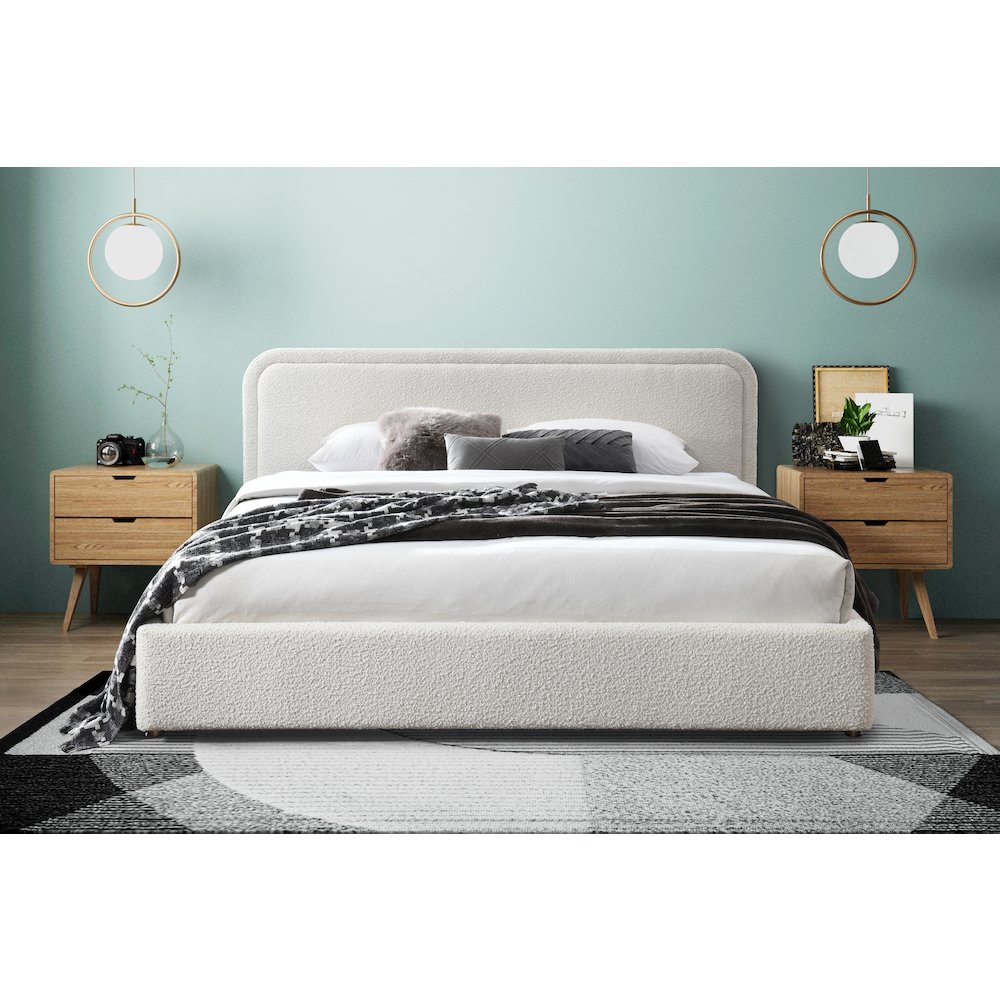 Upholstered Platform King Bed in White Boucle Fabric. Picture 6