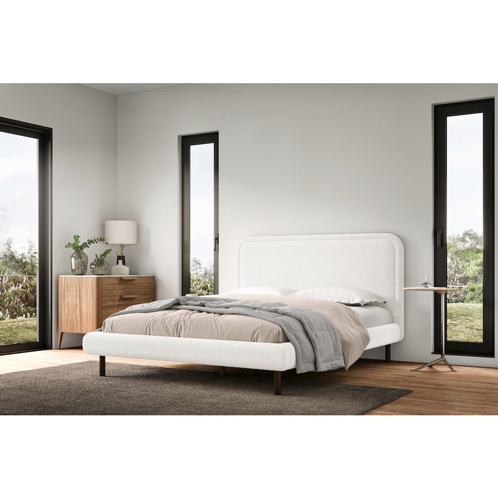 Beverly Upholstered Platform Queen Bed in White Boucle Fabric. Picture 4