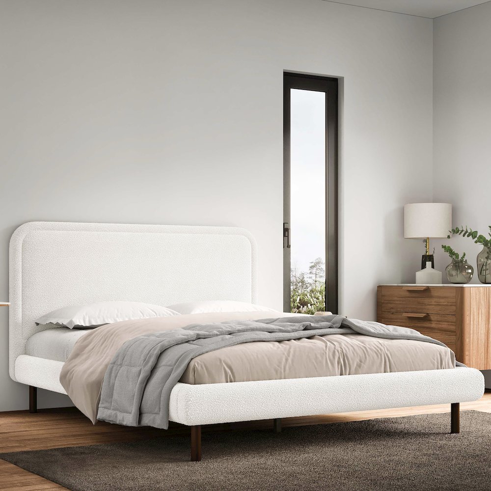 Beverly Upholstered Platform Queen Bed in White Boucle Fabric. Picture 5