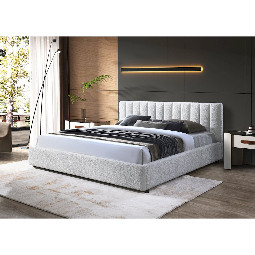 Jaxon Upholstered Platform King Bed in White Boucle Fabric. Picture 9