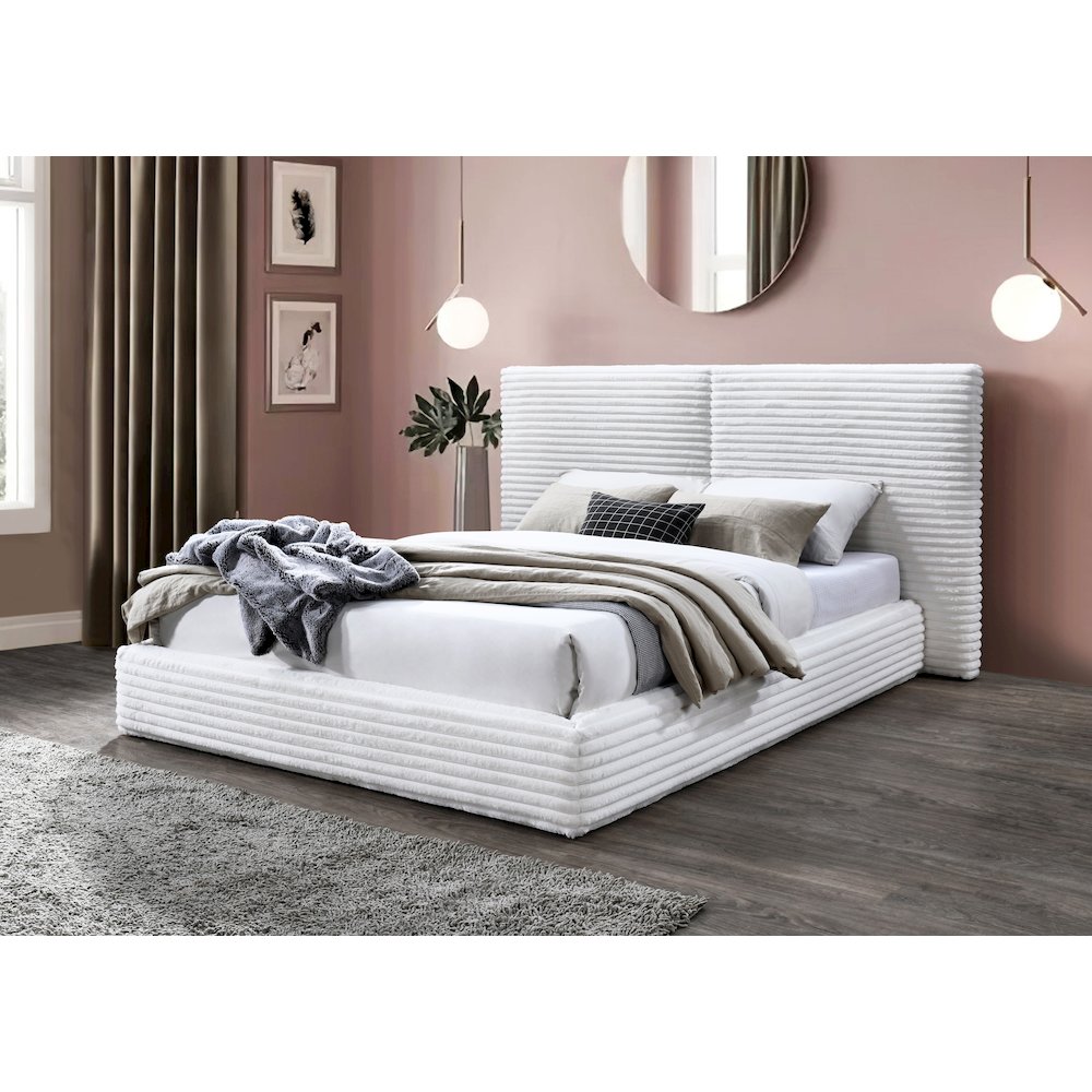 Lucia Fabric Upholstered Platform Queen Bed in White. Picture 8