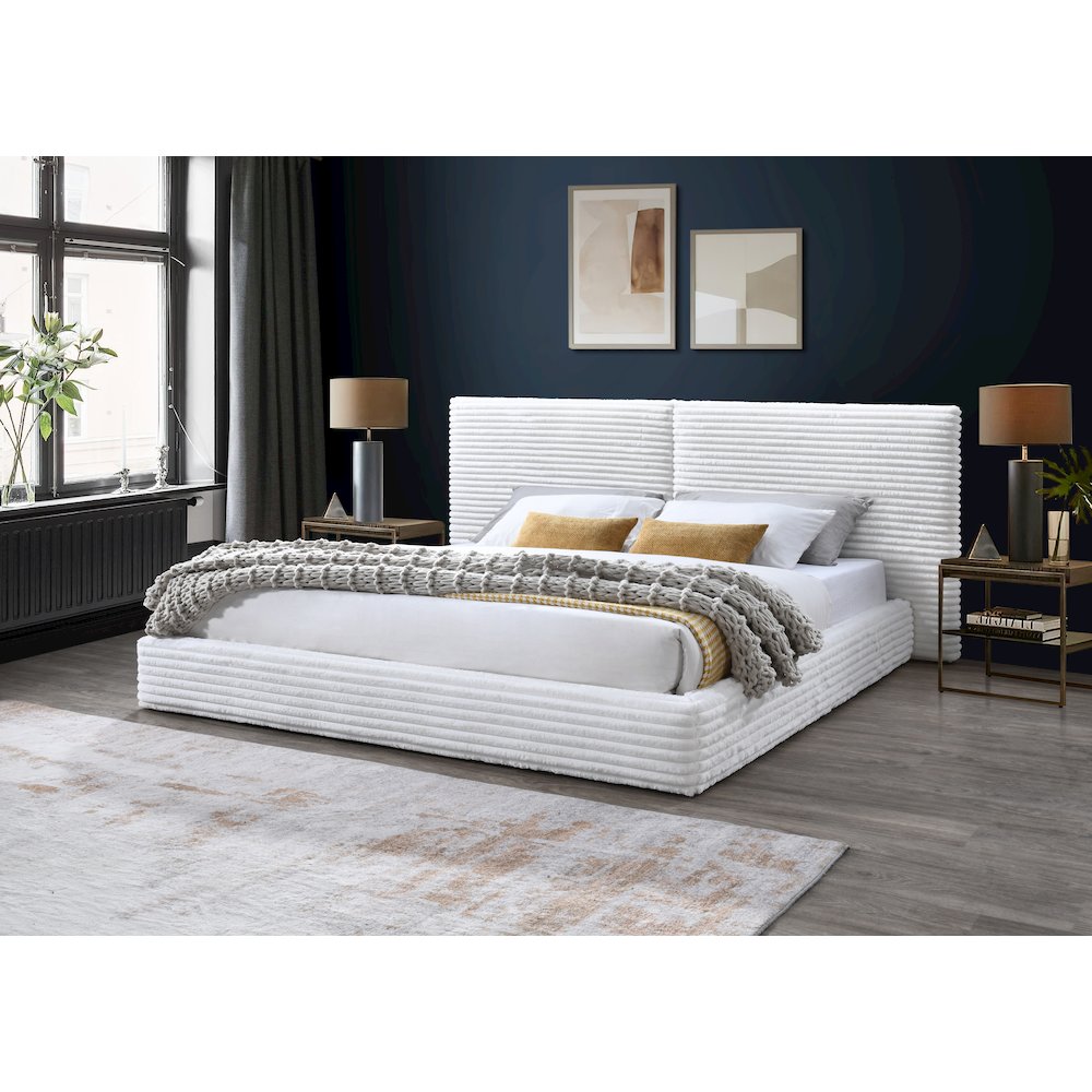 Lucia Fabric Upholstered Platform King Bed in White. Picture 6