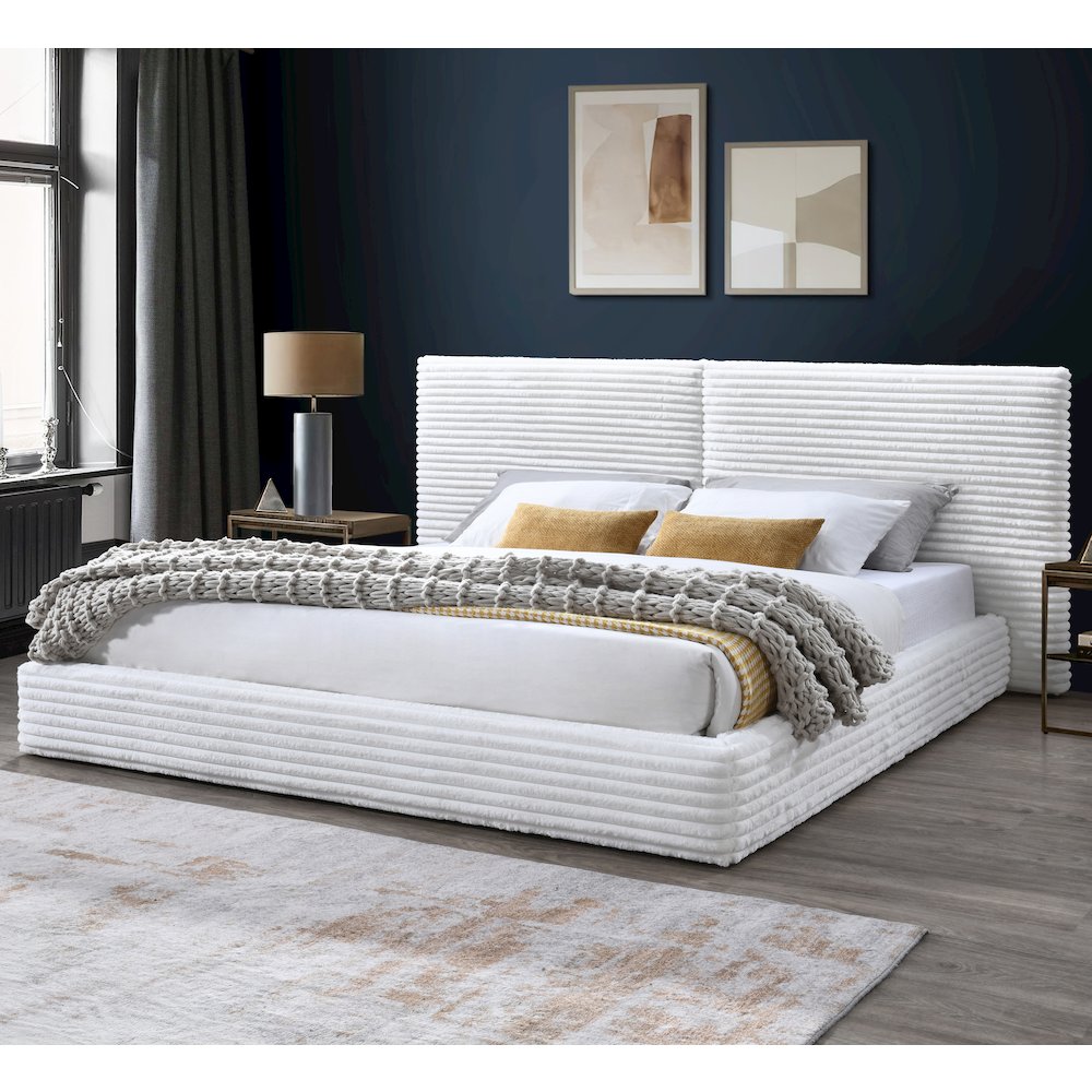 Lucia Fabric Upholstered Platform King Bed in White. Picture 7