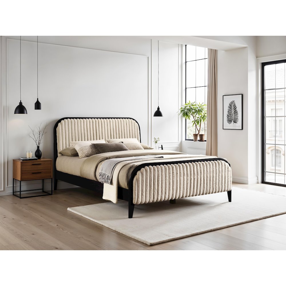 Daphne Wooden Queen size Platform Bed in Black and Beige. Picture 5