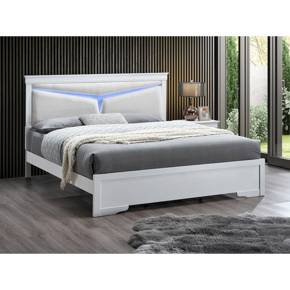 Glory Furniture Lorana King Bed, Sparkling White Color. Picture 6