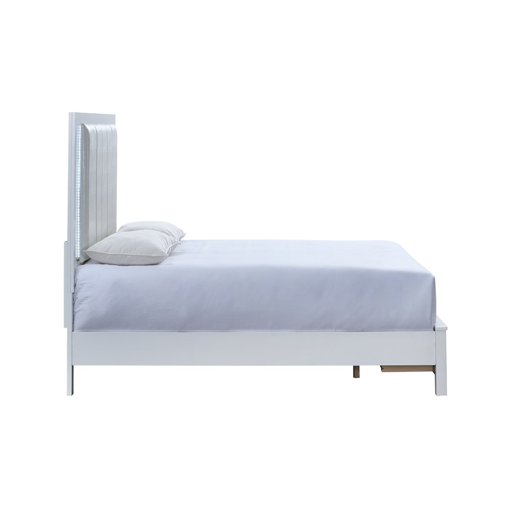 Glory Furniture Burlington Full Bed, White Color. Picture 7