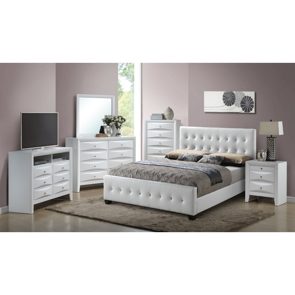 Glory Furniture Diamond Queen Bed in White Color. Picture 6