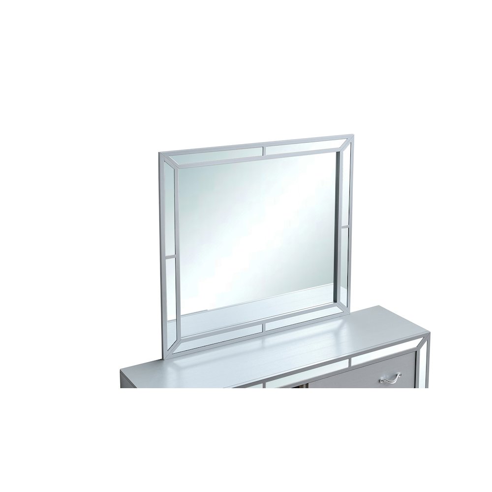 Glory Furniture Murry Mirror, Silver Color. Picture 4