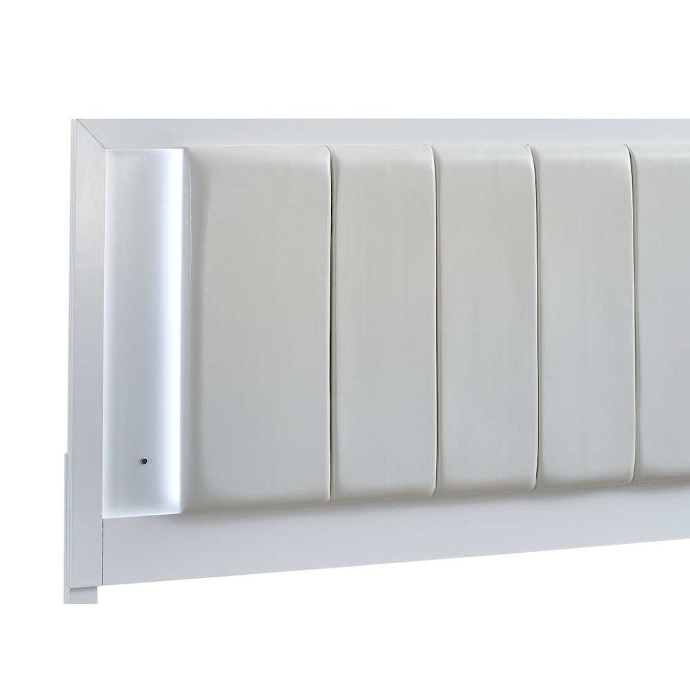 Glory Furniture Burlington Queen Bed, White Color. Picture 4