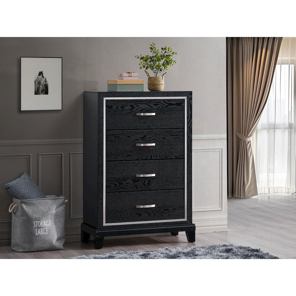 Contemporary Livingston 4 Drawer Chest, Black. Picture 3