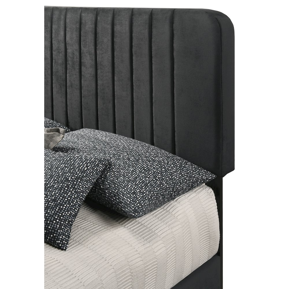 Glory Furniture Lodi King Bed in Black Color. Picture 11