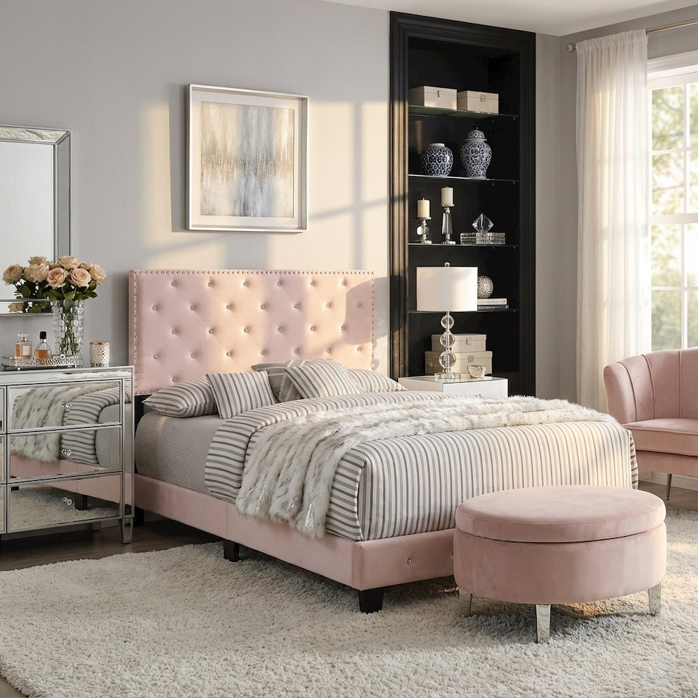 Glory Furniture Suffolk Queen Bed in Pink Color. Picture 8
