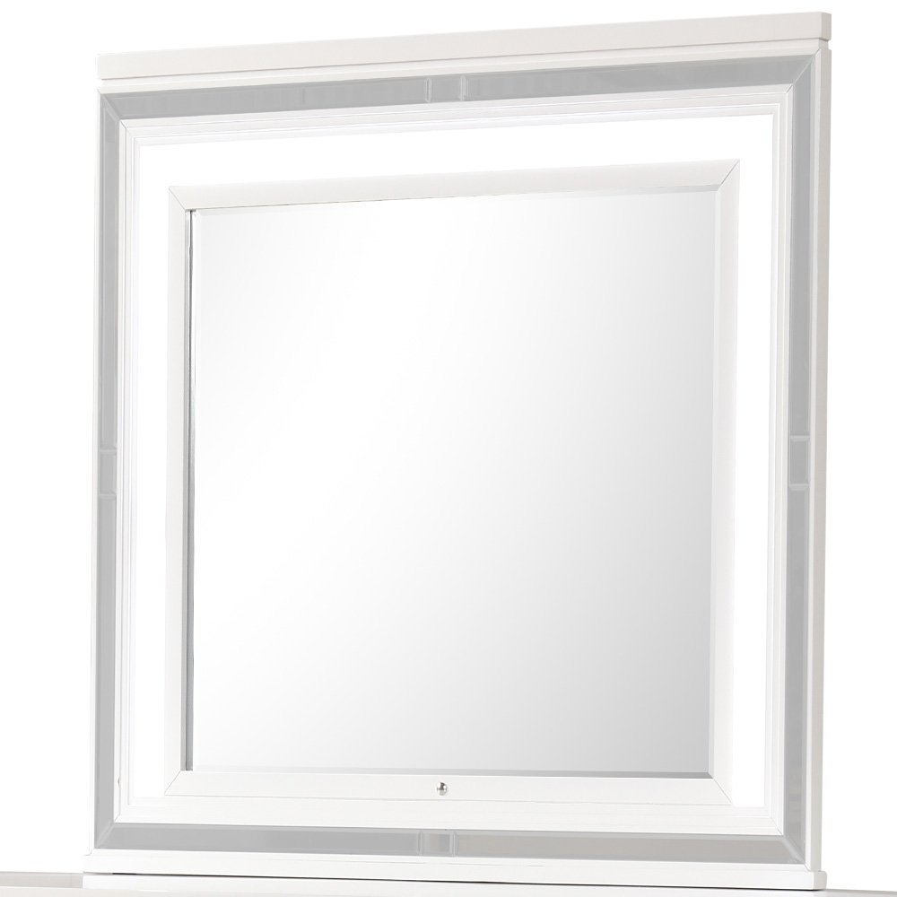 Glory Furniture Genoa Mirror, Sparkling White. Picture 4