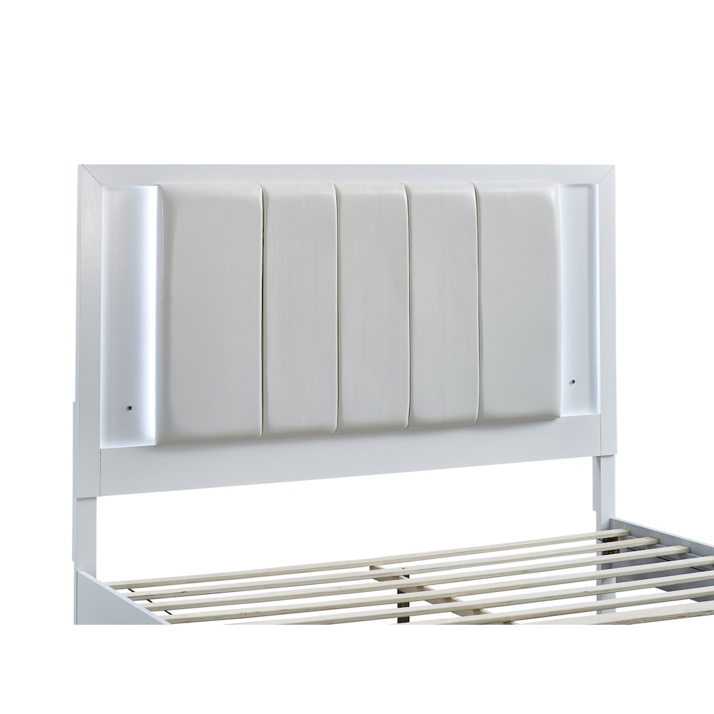 Glory Furniture Burlington Queen Bed, White Color. Picture 3