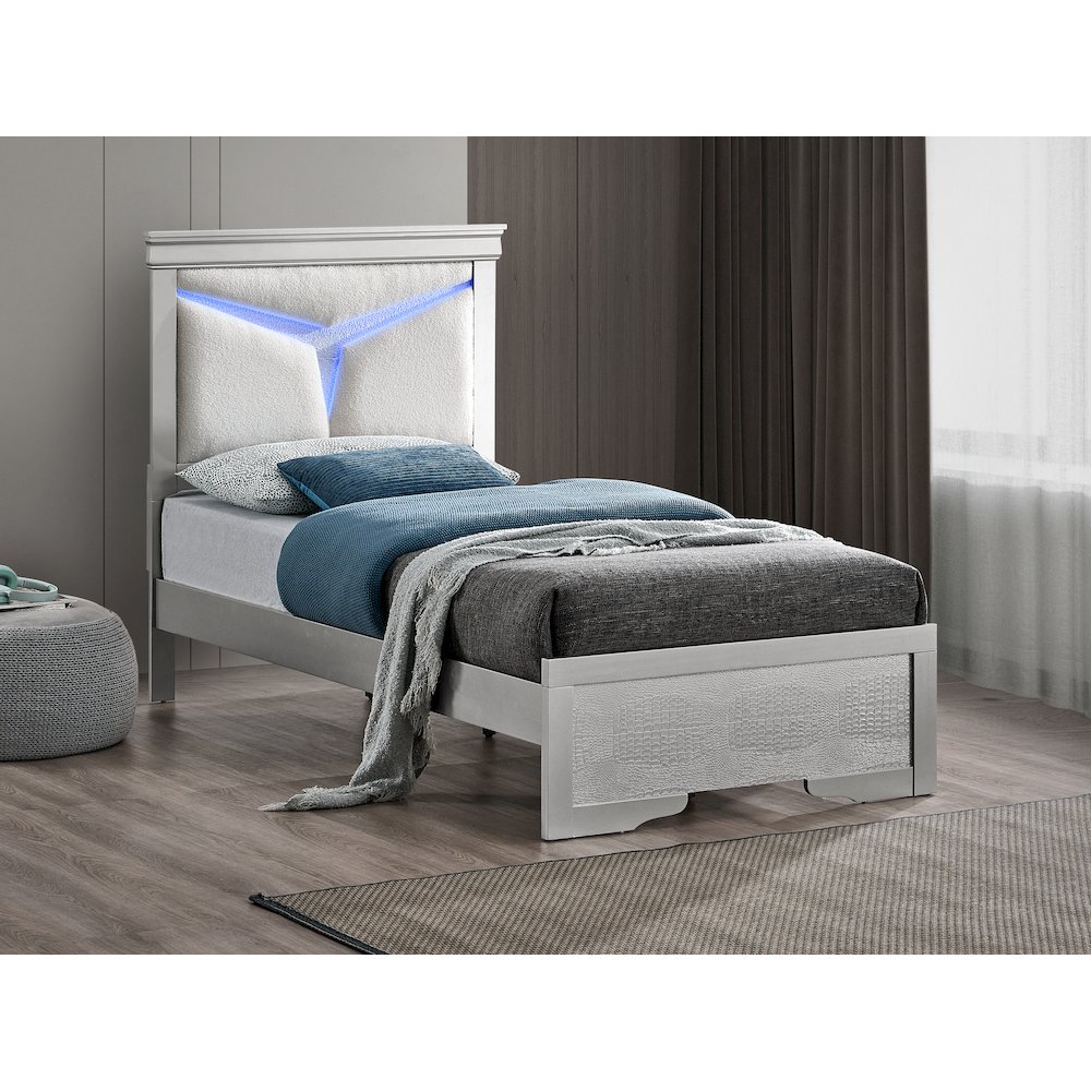 Glory Furniture Lorana Twin Bed, Silver Champagne Color. Picture 6