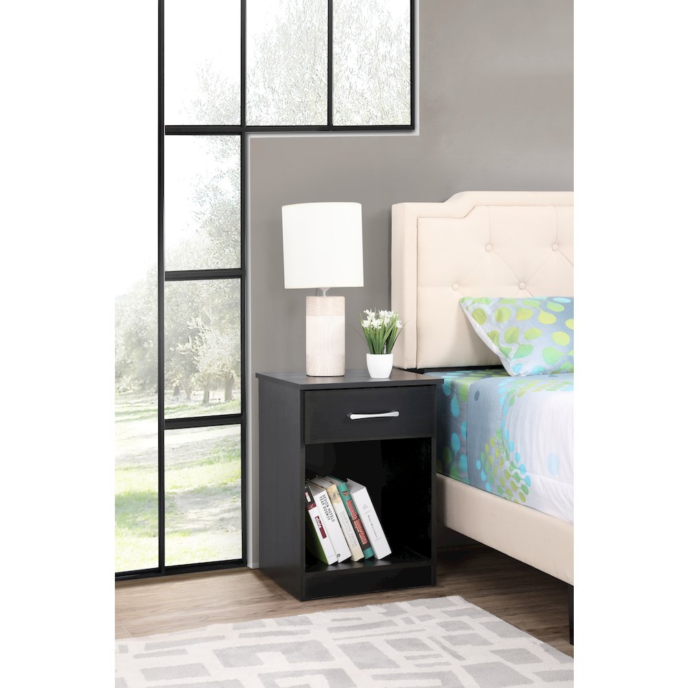 Glory Furniture Lindsey Nightstand in Black Color. Picture 7
