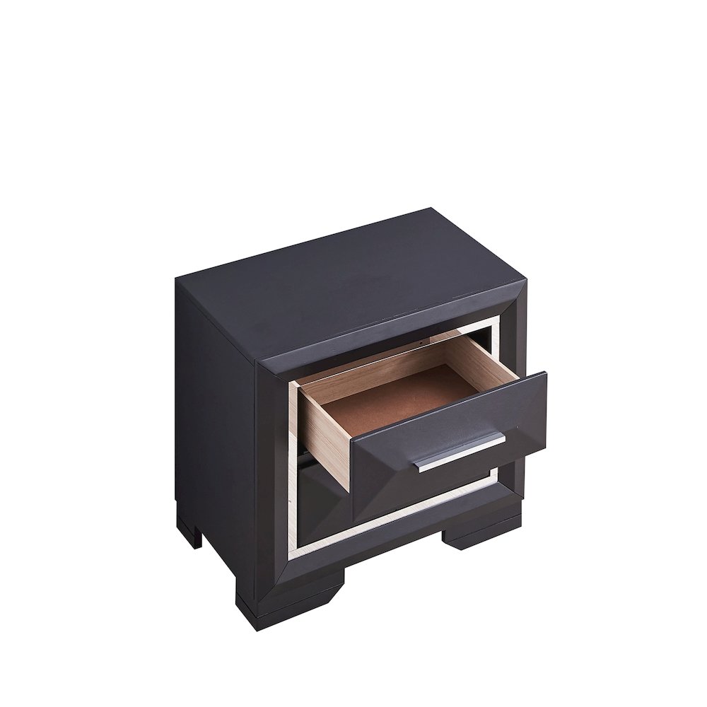 Glory Furniture Liverpool Nightstand in Black Color. Picture 2