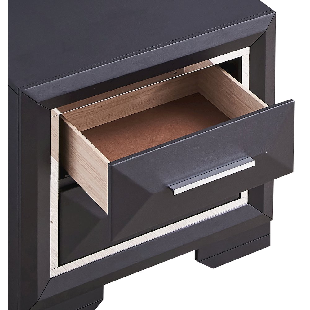 Glory Furniture Liverpool Nightstand in Black Color. Picture 7
