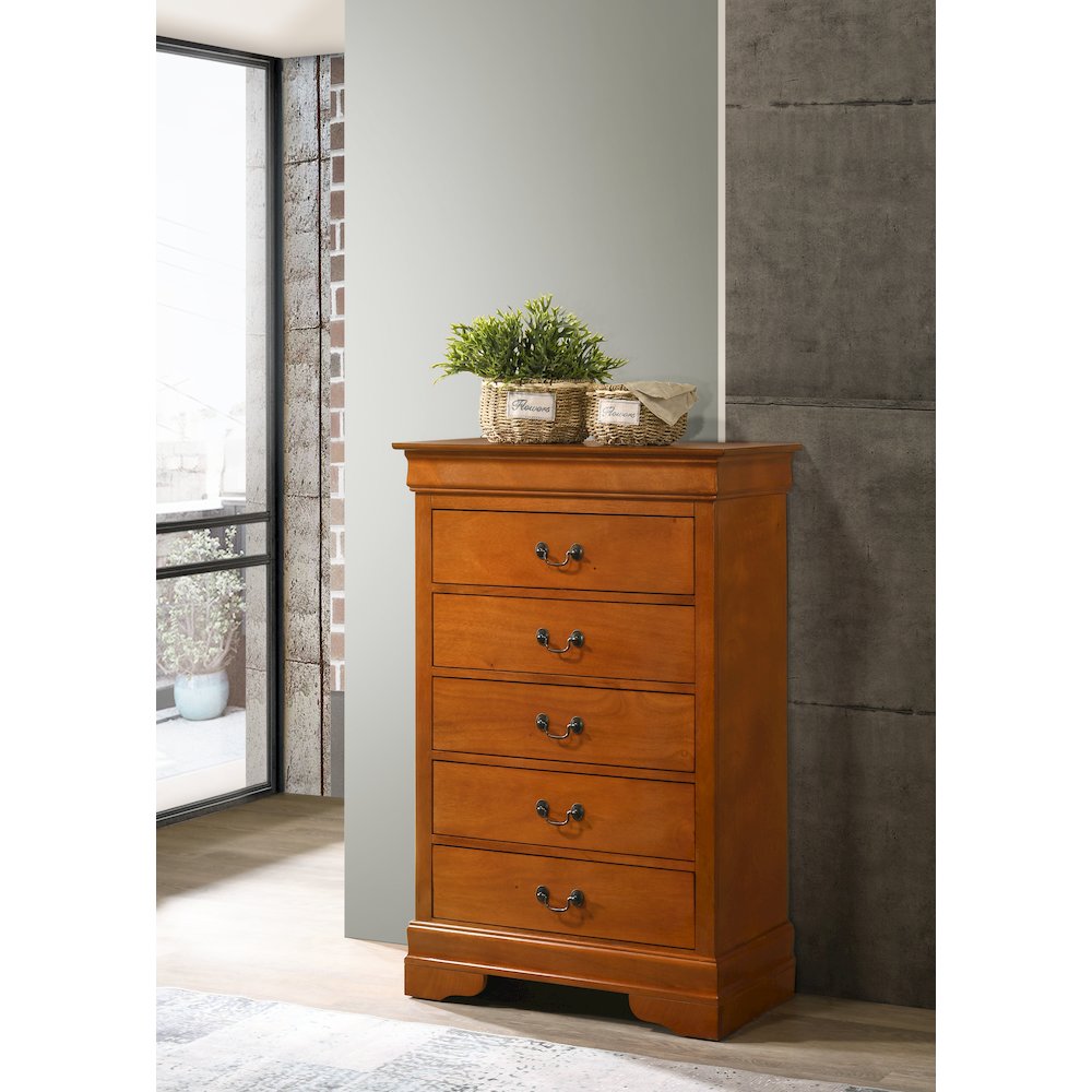 Glory Furniture LouisPhillipe Chest in Oak Color. Picture 6