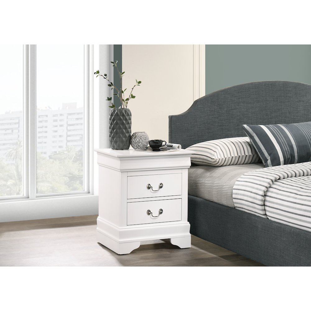 Glory Furniture LouisPhillipe Night Stand in White Color. Picture 4
