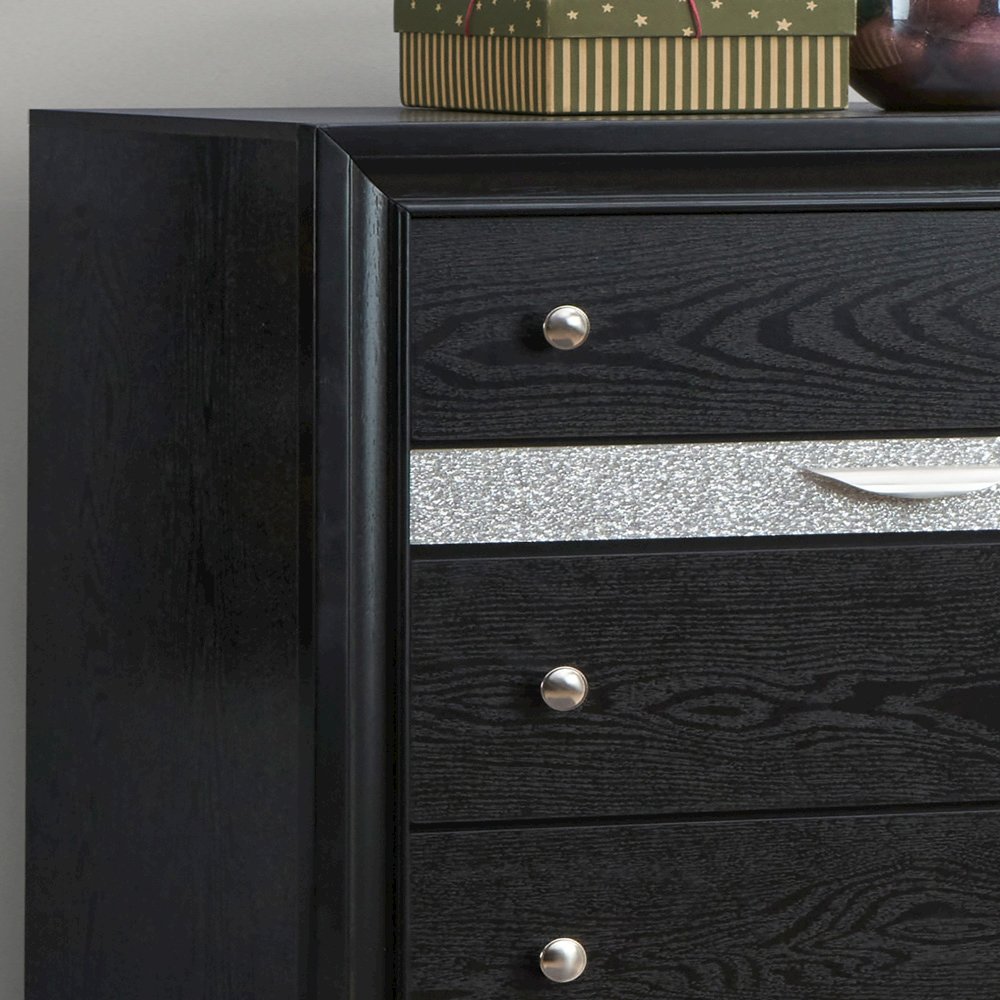Glory Furniture Madrid Chest in Black Color. Picture 5