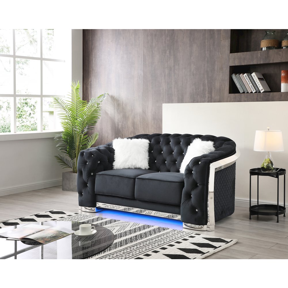 Glory Furniture Sapphire Loveseat in Black Color. Picture 9