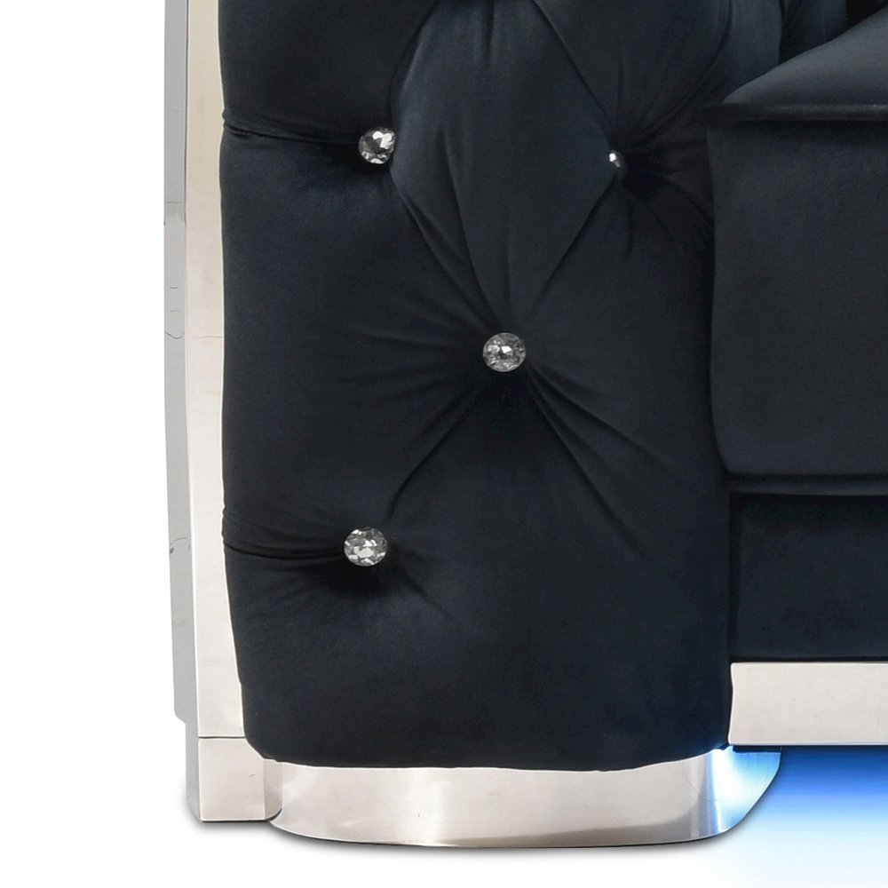 Glory Furniture Sapphire Sofa in Black Color. Picture 5
