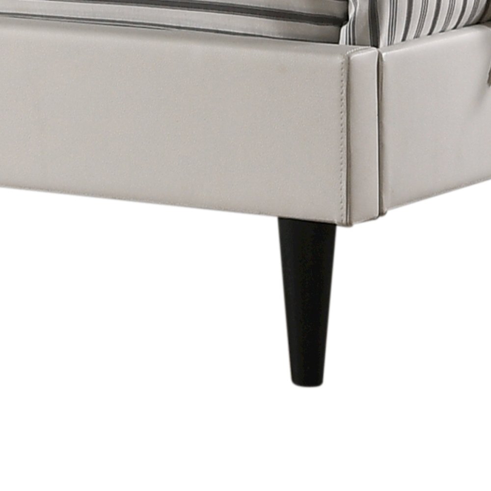 Glory Furniture Deb Full Bed in White Color. Picture 2