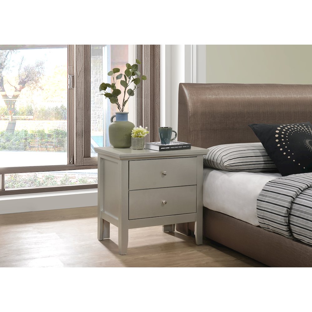 Glory Furniture Primo Nightstand in Champagne Color. Picture 5