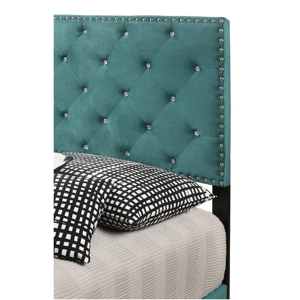 Glory Furniture Suffolk Twin Bed in Green Color. Picture 4