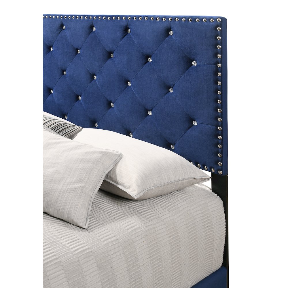 Glory Furniture Suffolk Queen Bed in Navy Blue Color. Picture 4