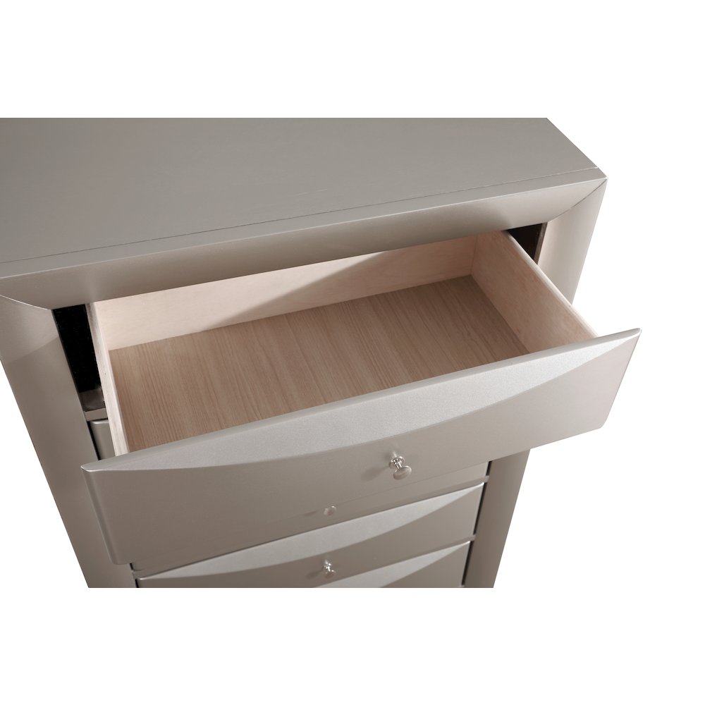 Glory Furniture Marilla Chest in Champagne Color. Picture 4