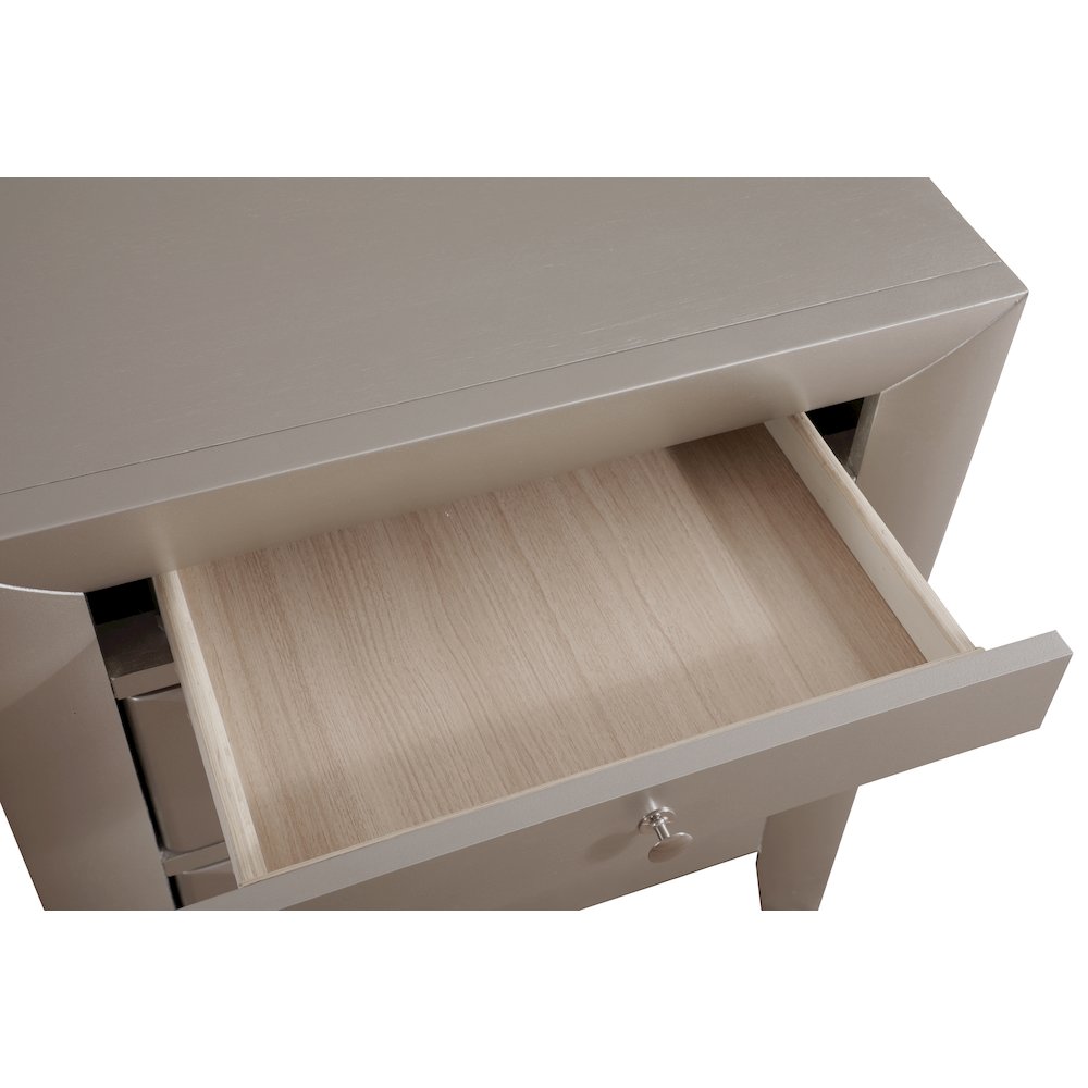 Glory Furniture Marilla Nightstand in Champagne Color. Picture 3