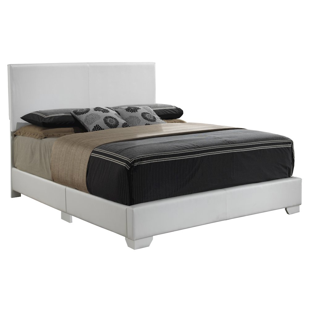 Glory Furniture Aaron Queen Bed in White Color. Picture 1