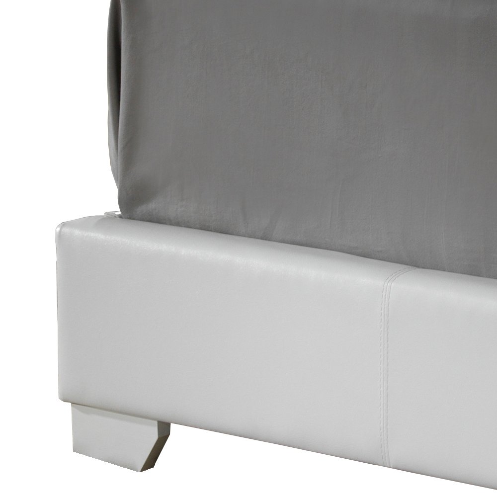 Glory Furniture Aaron Twin Bed in White Color. Picture 4