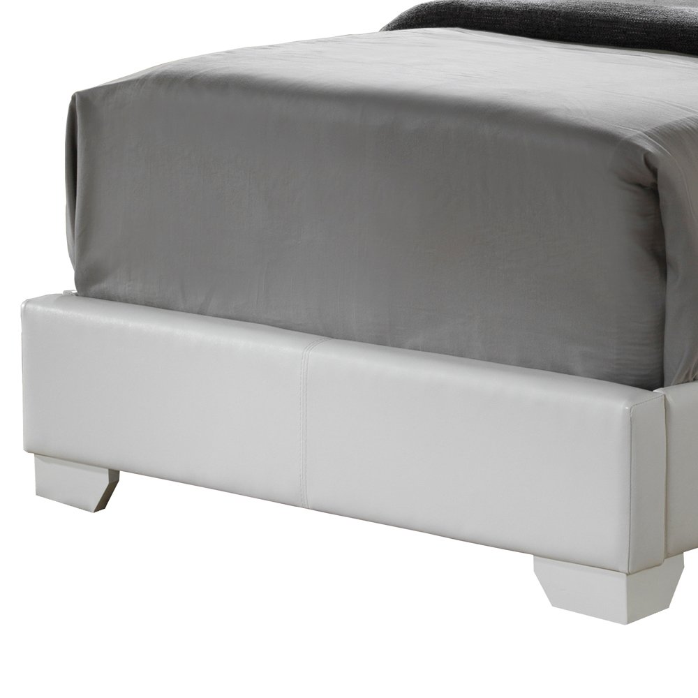 Glory Furniture Aaron Twin Bed in White Color. Picture 5