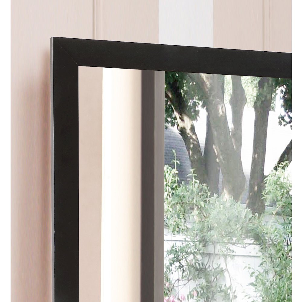 Glory Furniture Burlington Mirror in Black Color. Picture 6