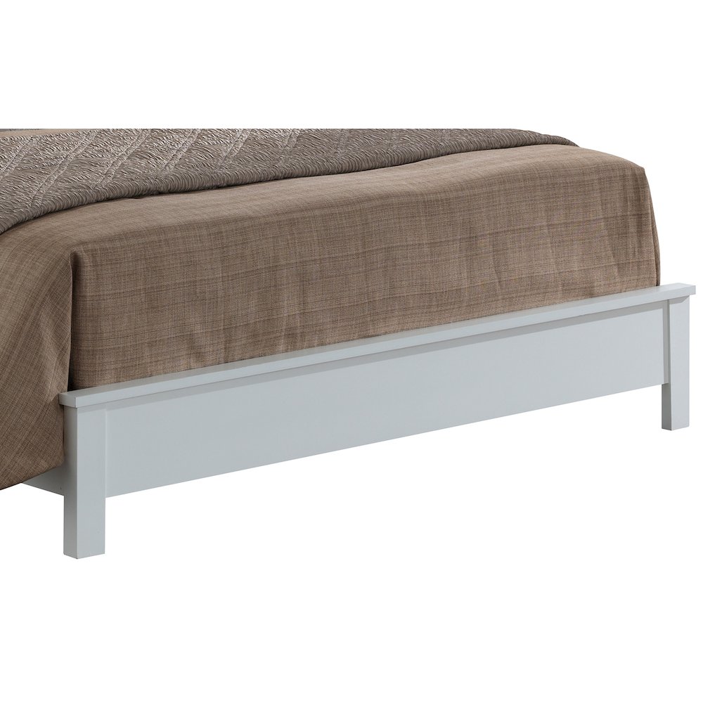 Glory Furniture Burlington Queen Bed in White Color. Picture 3