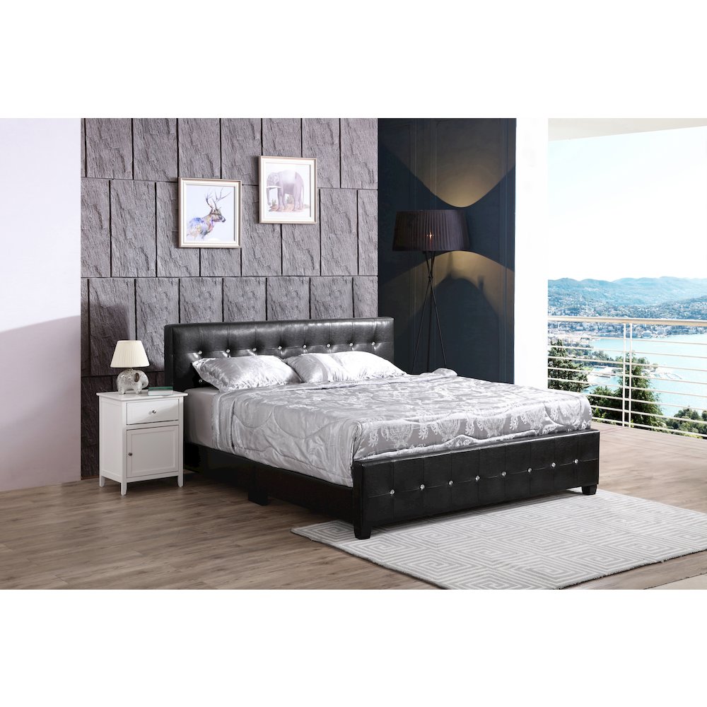 Glory Furniture Diamond King Bed in Black Color. Picture 6