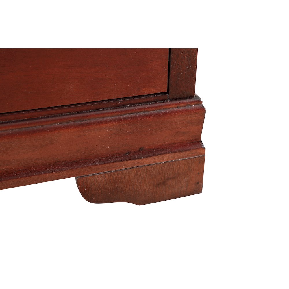Glory Furniture Louis Phillipe Chest in Cherry Color. Picture 6