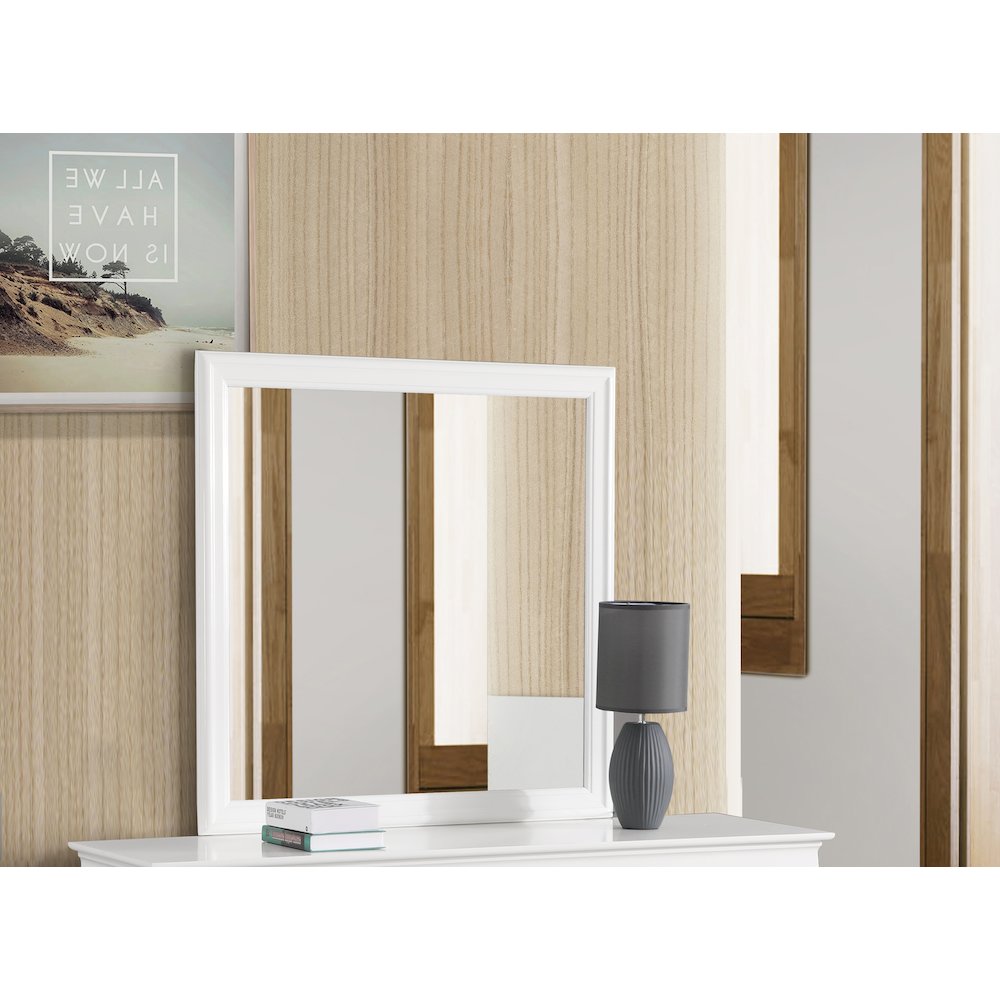 Glory Furniture Louis Phillipe Mirror in White Color. Picture 7